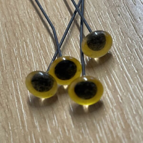 Glass Eyes on wire - 4 Pairs of Yellow 9mm - Retail £19 - Image 4